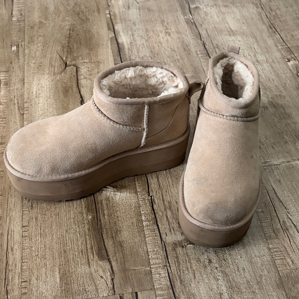 UGG ultra mini platform boots